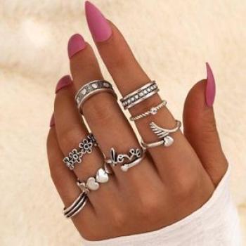 Retro Heart Wings Little Daisy Love Trendy 8pcs Ring Set
