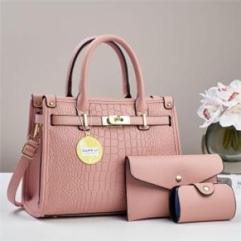 Elegant Crocodile-Pattern Handbag Set with Durable Golden Hardware, Spacious Compartments, and Match