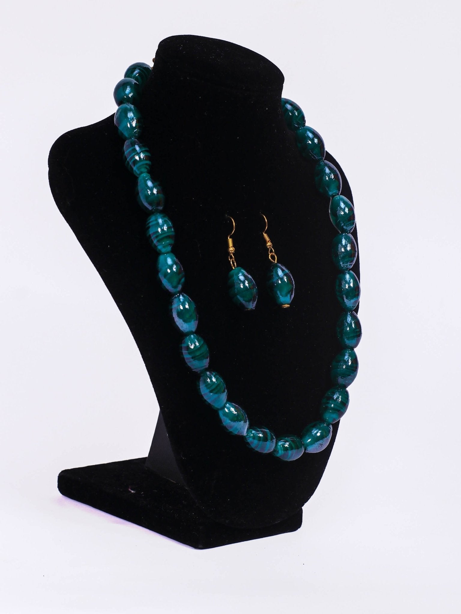 Klewisia Closet Shiny Pearls Necklace Jewellery - Green — view 3