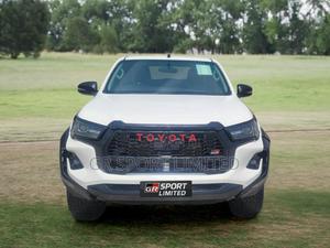 Toyota Hilux Revo Double Cab Deisel 2.8 AWD 2018 White — view 2