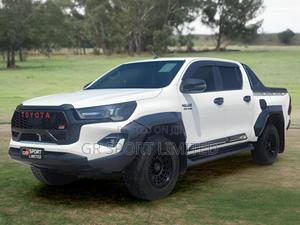 Toyota Hilux Revo Double Cab Deisel 2.8 AWD 2018 White — view 3