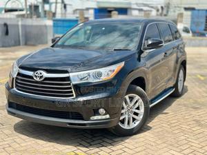 Toyota Kluger 2016 Black — view 3