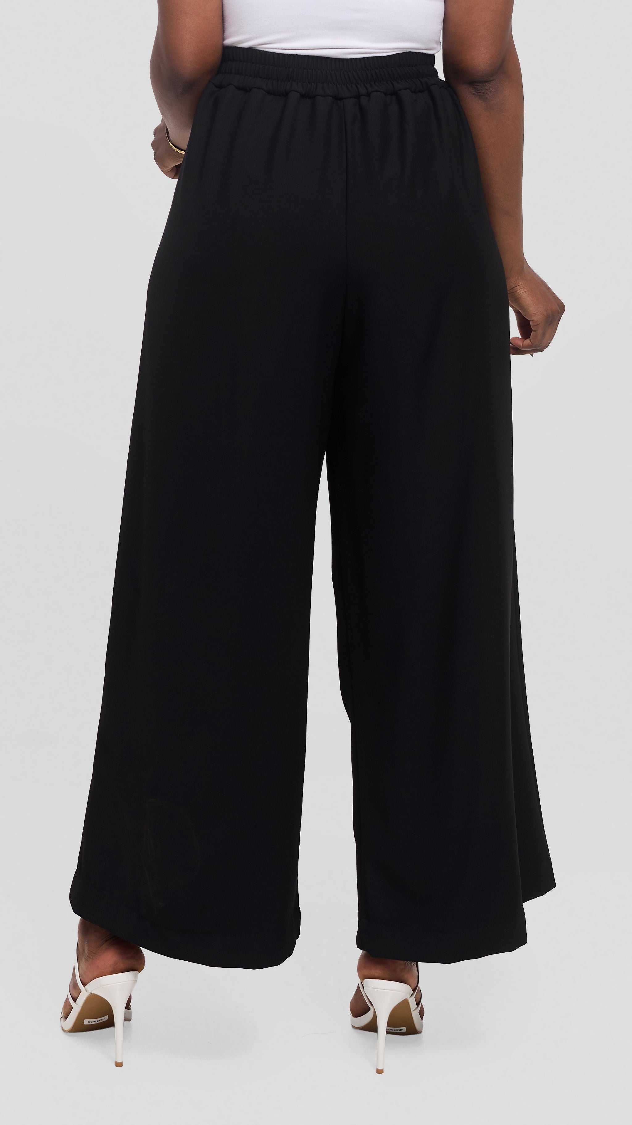 Vivo Pleated Palazzo Pants in Twill - Black — view 3